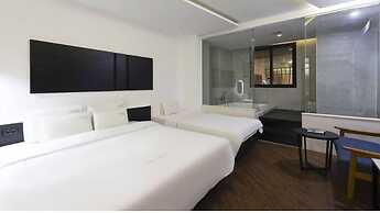 2 Heaven Hotel