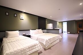 G7 Hotel