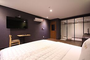 G7 Hotel