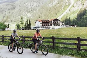 Hotel Weisseespitze