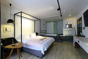 25 Hours Hotel