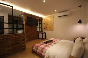 25 Hours Hotel