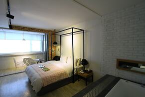 25 Hours Hotel