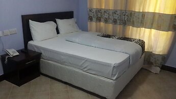 Way Side Hotel