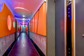 Thebay Hotel