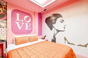 Thebay Hotel