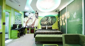 Thebay Hotel