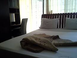 Golden Park Hotel