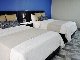 Hotel Corona Plaza