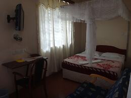 Midway Hotel