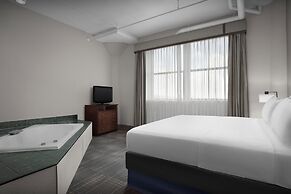 The Suites Hotel at Waterfront Plaza