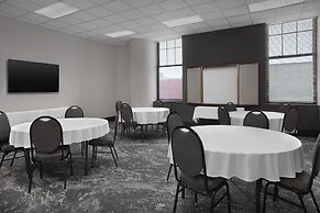 The Suites Hotel at Waterfront Plaza