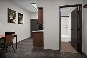 The Suites Hotel at Waterfront Plaza