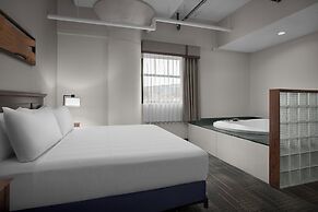 The Suites Hotel at Waterfront Plaza