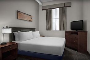 The Suites Hotel at Waterfront Plaza