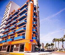 Hotel Candilejas Playa