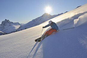 Basur - das Schihotel am Arlberg
