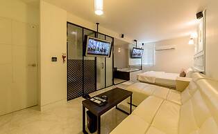 Gary Cooper Hotel