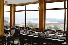 Altos Ushuaia Hotel & Resto