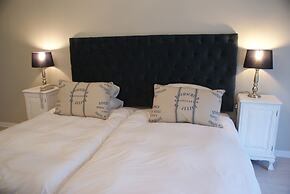 Whale Rock Luxury Lodge