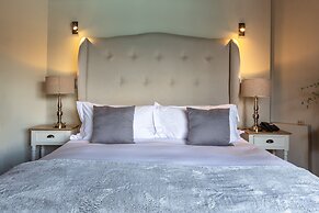 Whale Rock Luxury Lodge