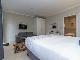 Whale Rock Luxury Lodge