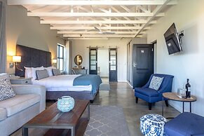 Whale Rock Luxury Lodge
