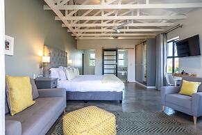Whale Rock Luxury Lodge
