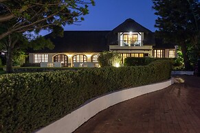 Whale Rock Luxury Lodge