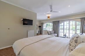Whale Rock Luxury Lodge