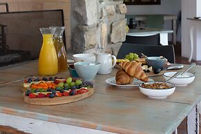 Whale Rock Luxury Lodge