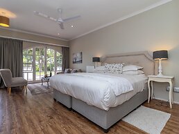 Whale Rock Luxury Lodge