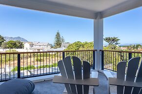 Whale Rock Luxury Lodge