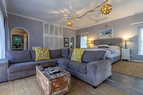 Whale Rock Luxury Lodge