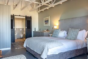 Whale Rock Luxury Lodge