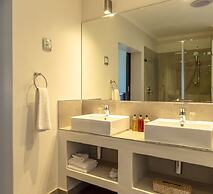 Whale Rock Luxury Lodge