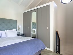 Whale Rock Luxury Lodge