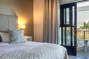 Whale Rock Luxury Lodge