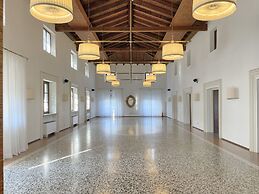 Hotel Villa Policreti