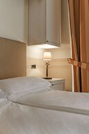 Hotel Villa Policreti