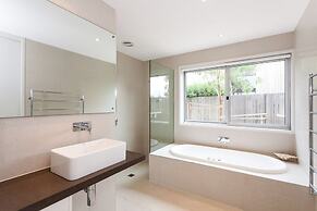 Beach & Golf Stays Torquay
