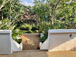 Ban Keaw Villas