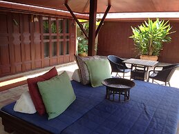 Ban Keaw Villas