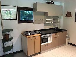 Ban Keaw Villas