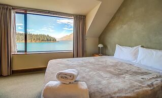 Lakefront Apartments