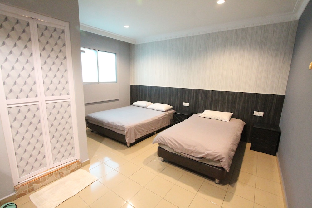 Hotel Station 18