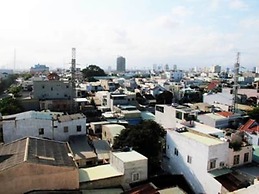 La Maison Da Nang Beach