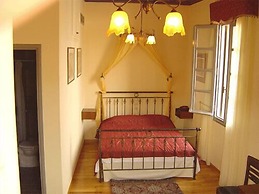 Belmondo Hotel