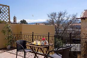 Belmondo Hotel