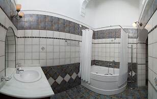 Belmondo Hotel